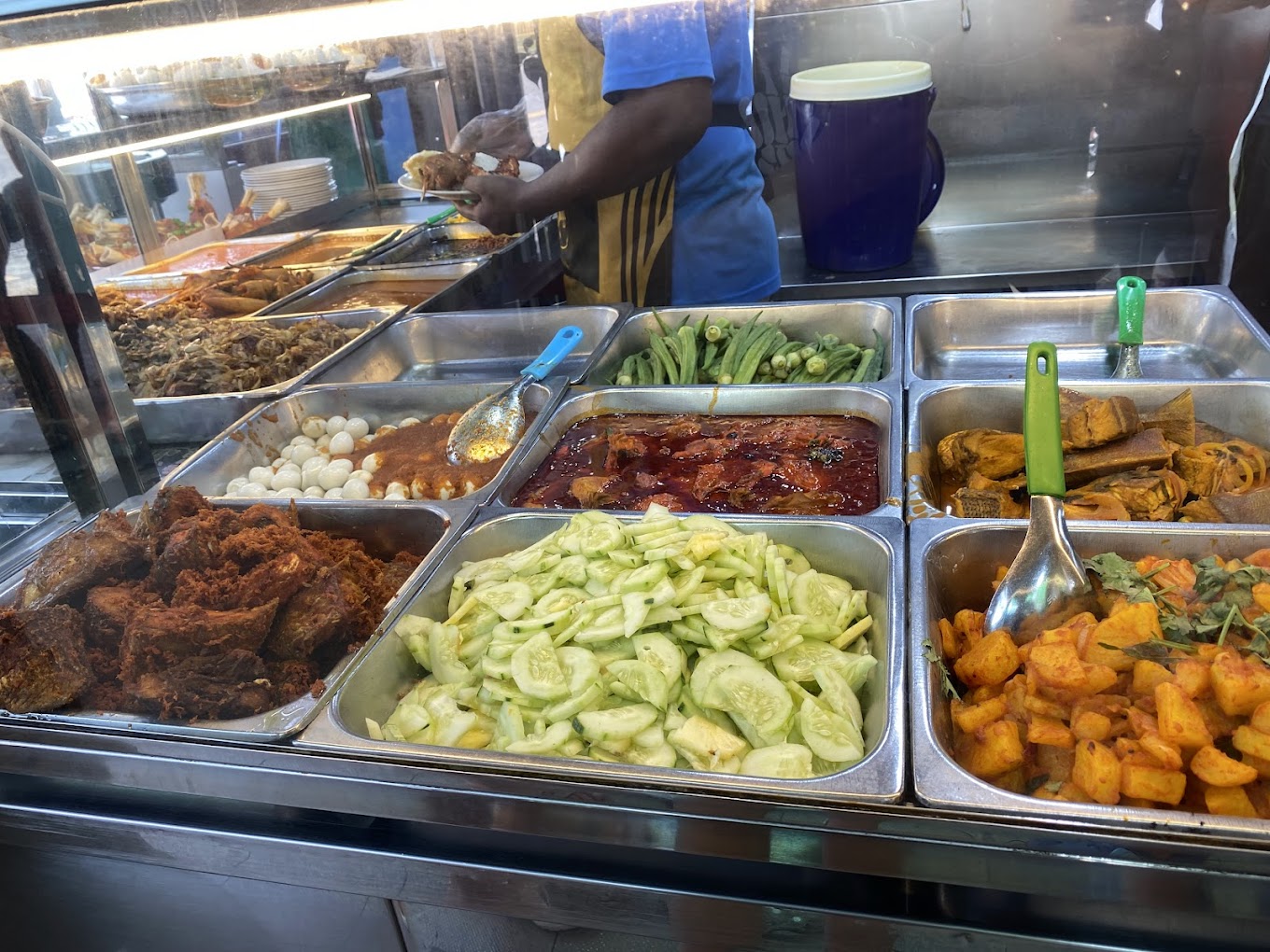 Savor the Flavors: Top 10 Iconic Food Spots in Penang 